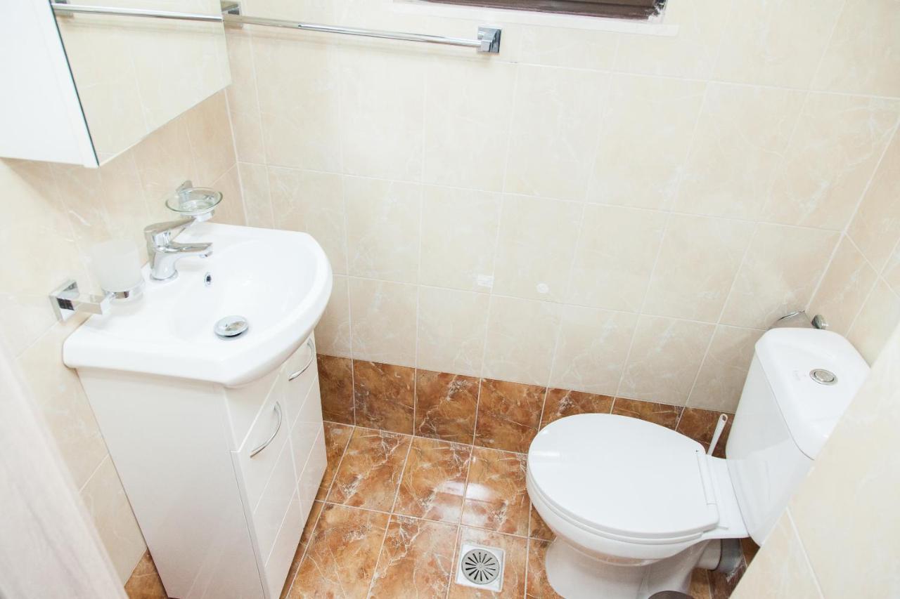 Great Apartment In פיראוס מראה חיצוני תמונה