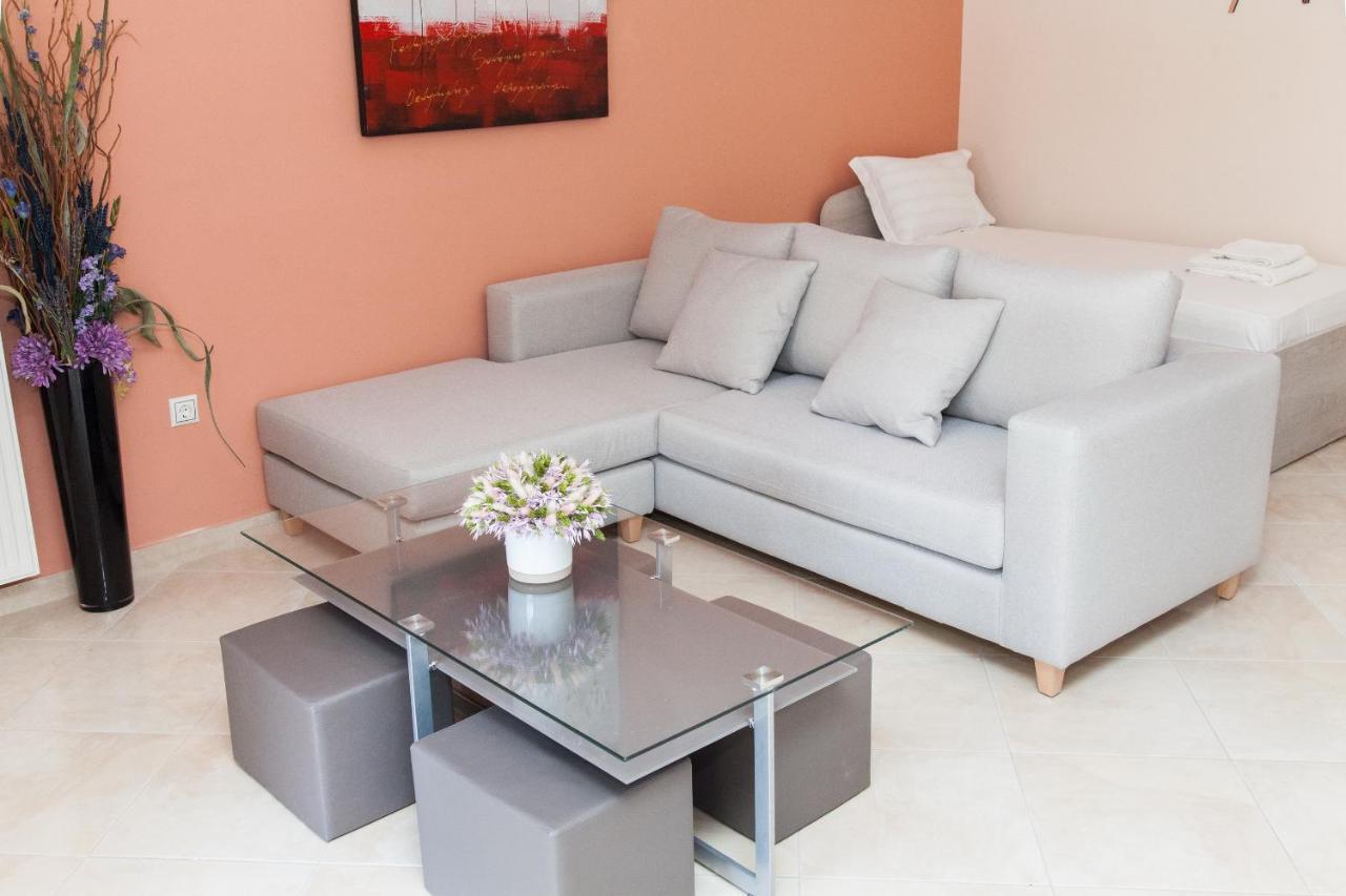 Great Apartment In פיראוס מראה חיצוני תמונה