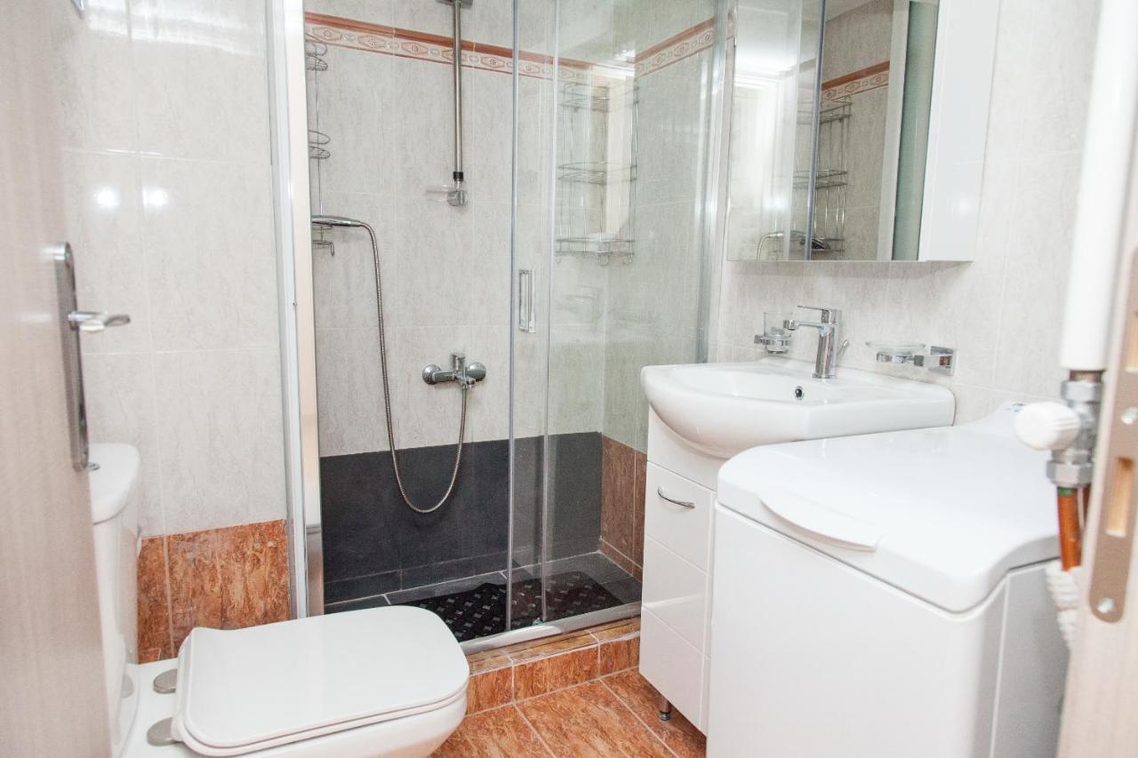 Great Apartment In פיראוס מראה חיצוני תמונה
