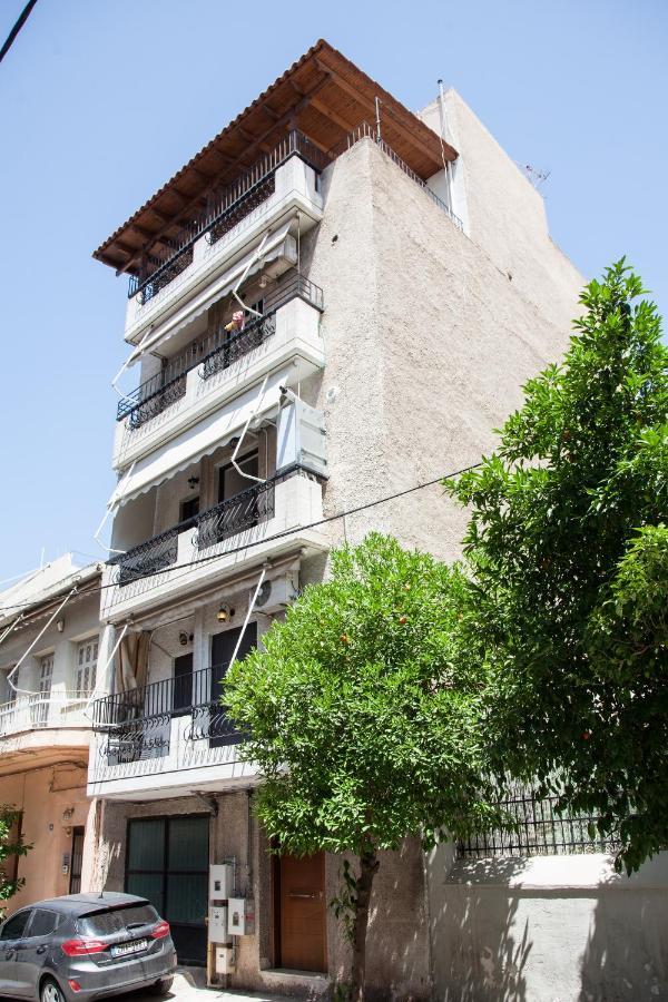 Great Apartment In פיראוס מראה חיצוני תמונה